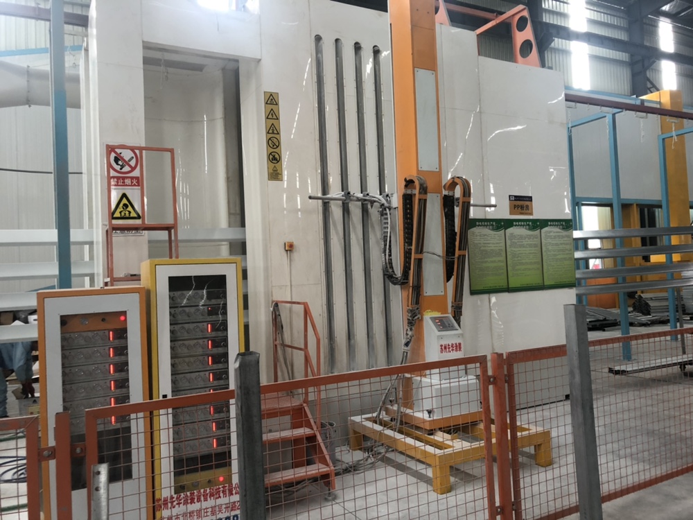 中南鋼構(gòu)集裝箱房工廠之旅——噴漆作業(yè)